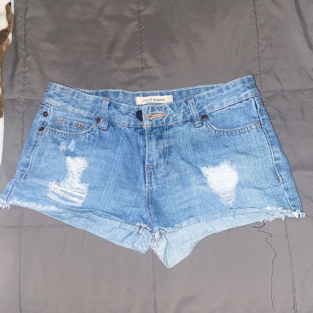 Life in progress Jean shorts size 26 - Picture 1 of 4
